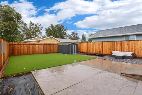 Exterior - 209 E 3rd St, Tracy, CA 95376 photo 3 of 8