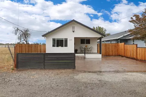 Other - 209 E 3rd St, Tracy, CA 95376 photo 2 of 7