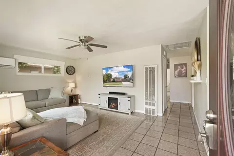 18 W Vine St, Lodi, CA 95240 photo 4