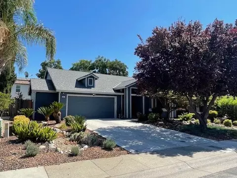 8527 Dartford Dr, Sacramento, CA 95823