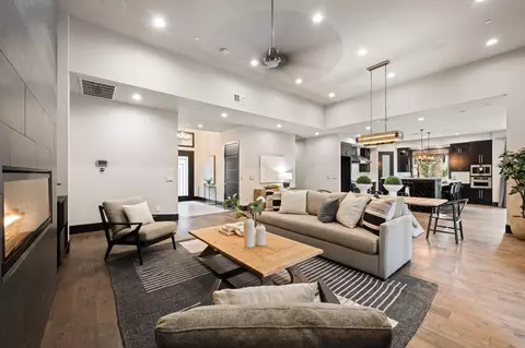 6747 Steele Oak Ln, Carmichael, CA 95608 photo 5
