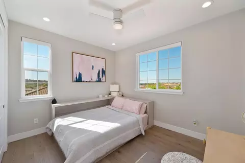 Bedroom - 807 Fallen Log Ct, Rocklin, CA 95765 photo 1 of 7