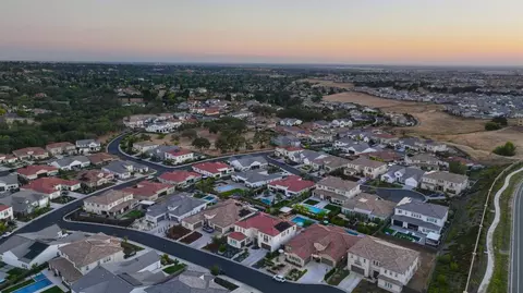 View/Area - 807 Fallen Log Ct, Rocklin, CA 95765 photo 1 of 4