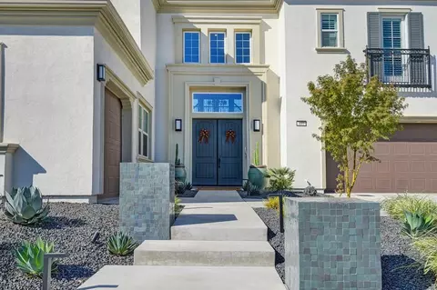 Exterior - 807 Fallen Log Ct, Rocklin, CA 95765 photo 2 of 15