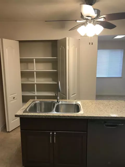 242 W Lowell Ave, Tracy, CA 95376 photo 3