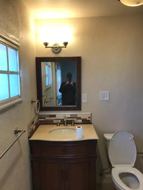 242 W Lowell Ave, Tracy, CA 95376 photo 9