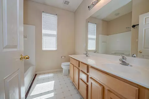Bath - 3593 San Vincent Ave, Merced, CA 95348 photo 2 of 3