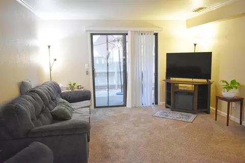 Living - 2401 Eilers Ln #1003, Lodi, CA 95242 photo 2 of 4