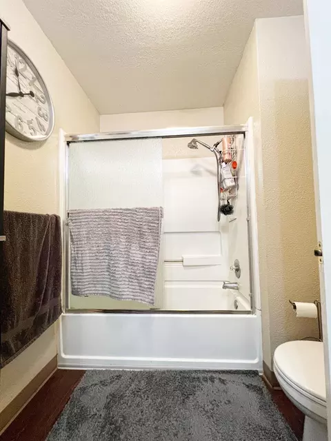 Bath - 2401 Eilers Ln #1003, Lodi, CA 95242 photo 3 of 4