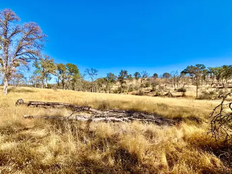 13031 Lone Tree Way, Loma Rica, CA 95901
