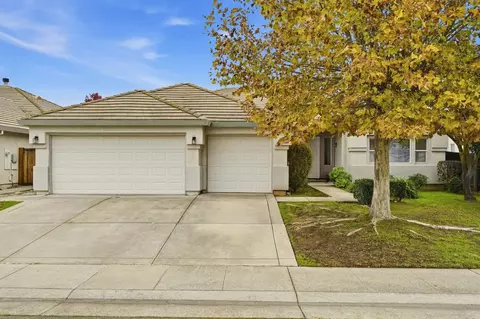 9523 Clarke Farms Rd, Elk Grove, CA 95624