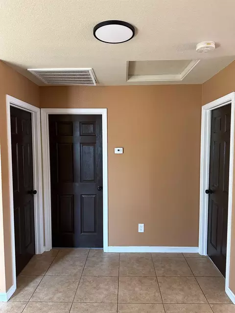 Entry Way - 23 S 5th St, Patterson, CA 95363 photo 1 of 1
