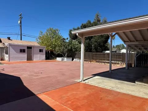 Exterior - 23 S 5th St, Patterson, CA 95363 photo 5 of 8