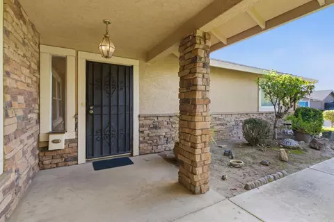 836 Foxfire Dr, Manteca, CA 95337 photo 3