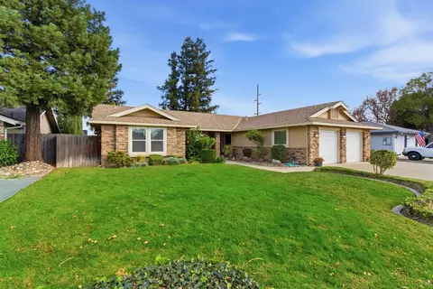 836 Foxfire Dr, Manteca, CA 95337 photo 1