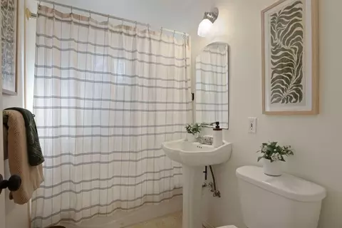 1129 E Alameda St, Manteca, CA 95336 photo 23