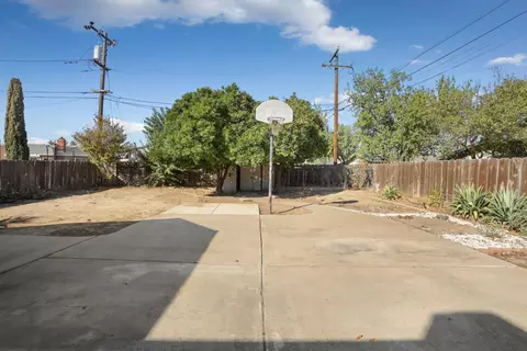 1129 E Alameda St, Manteca, CA 95336 photo 37