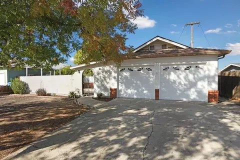 1129 E Alameda St, Manteca, CA 95336 photo 1
