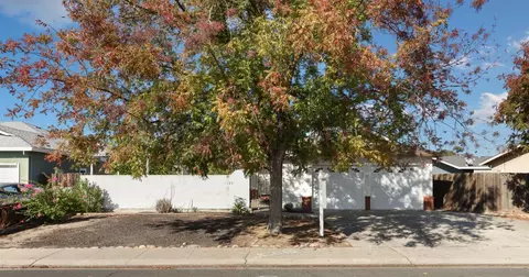 1129 E Alameda St, Manteca, CA 95336 photo 3