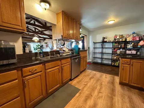 Kitchen - 152 S 35th St, Richmond, CA 94804 photo 4 of 4