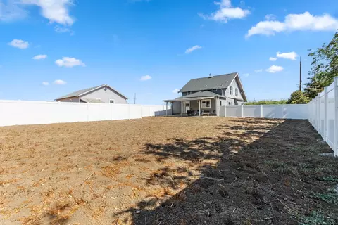 12407 Elm Ave, Patterson, CA 95363 photo 32
