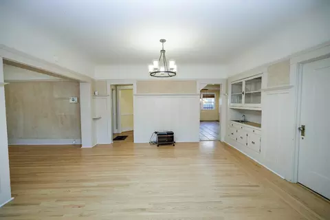 Living - 202 Hackberry Ave, Modesto, CA 95354 photo 9 of 11