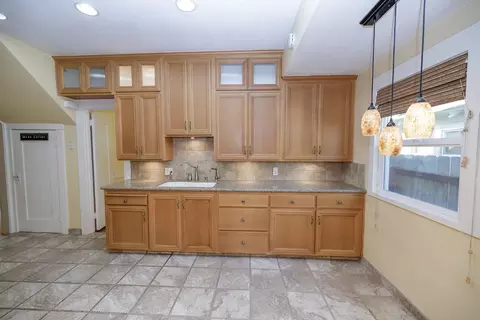 Kitchen - 202 Hackberry Ave, Modesto, CA 95354 photo 5 of 6