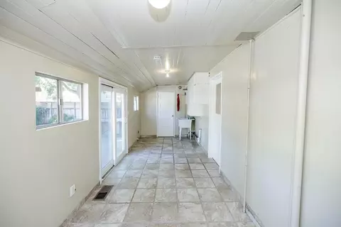 Entry Way - 202 Hackberry Ave, Modesto, CA 95354 photo 2 of 6