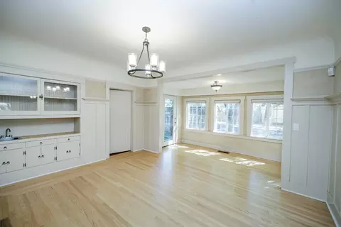 Living - 202 Hackberry Ave, Modesto, CA 95354 photo 6 of 11