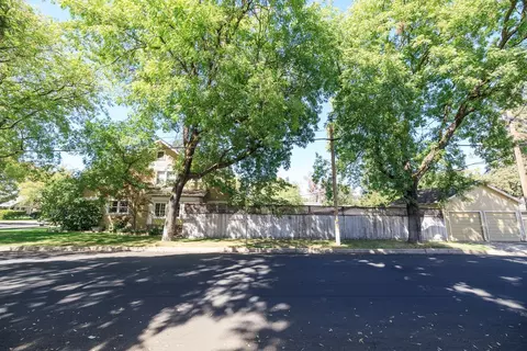 Exterior - 202 Hackberry Ave, Modesto, CA 95354 photo 9 of 20