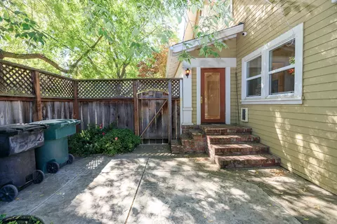Exterior - 202 Hackberry Ave, Modesto, CA 95354 photo 12 of 20