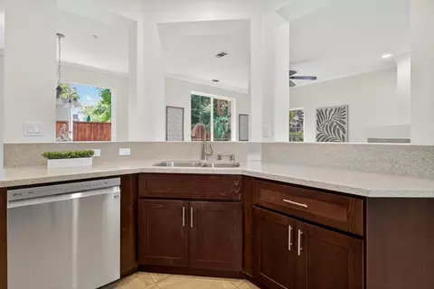 10625 Eastertown Ln, Dublin, CA 94568 photo 12