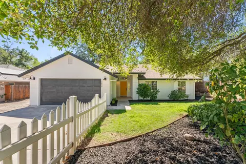 3899 S Holly St, Loomis, CA 95650