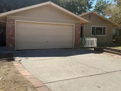 2320 Denison Dr, Davis, CA 95618 photo 2