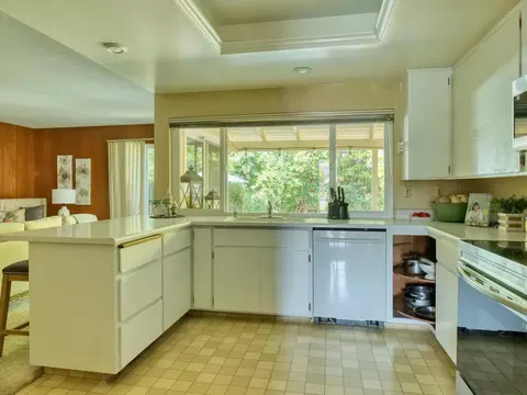 Kitchen - 4605 Ladera Way, Carmichael, CA 95608 photo 2 of 2