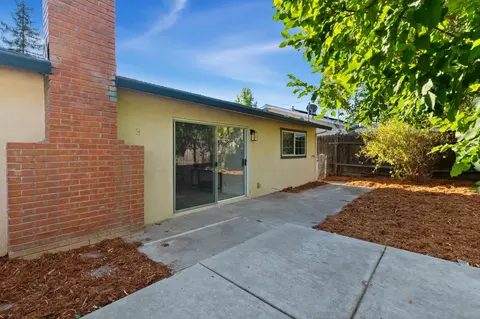Exterior - 5875 Woodleigh Dr, Carmichael, CA 95608 photo 4 of 4
