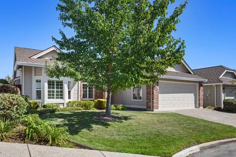 Exterior - 4032 Alex Ln, Carmichael, CA 95608 photo 2 of 7