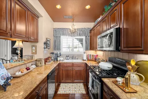 Kitchen - 431 Eagle Dr, Ione, CA 95640 photo 1 of 1