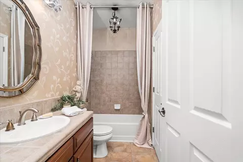 Bath - 431 Eagle Dr, Ione, CA 95640 photo 2 of 2