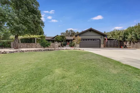 5986 Mareta Ln, Loomis, CA 95650