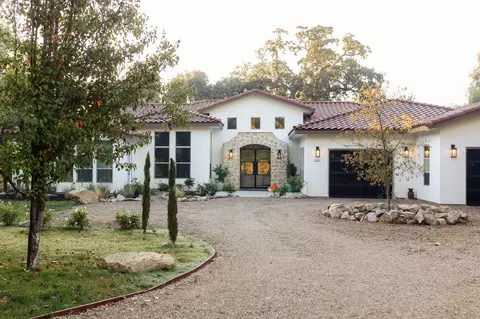 1316 Trails Way, Modesto, CA 95357