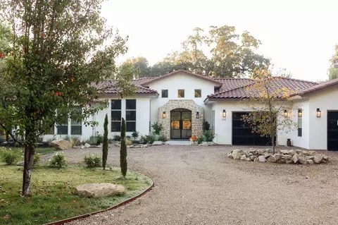 Exterior - 1316 Trails Way, Modesto, CA 95357 photo 2 of 5