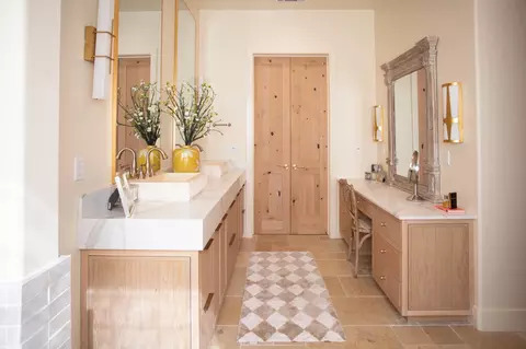 Bath - 1316 Trails Way, Modesto, CA 95357 photo 7 of 14