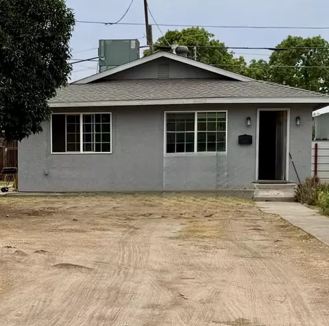 826 1st St, Livingston, CA 95334