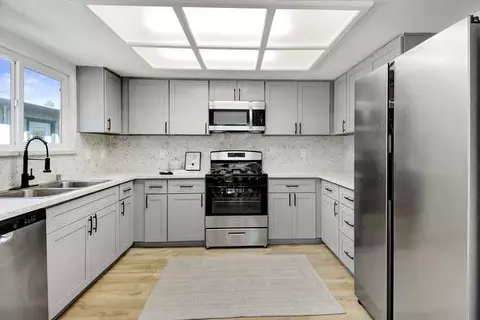 Kitchen - 5643 Whitney Ave, Carmichael, CA 95608 photo 2 of 11