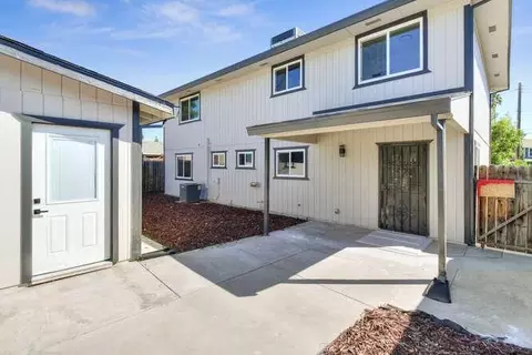 Exterior - 5643 Whitney Ave, Carmichael, CA 95608 photo 11 of 12