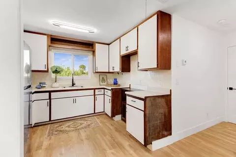 Kitchen - 5643 Whitney Ave, Carmichael, CA 95608 photo 6 of 11
