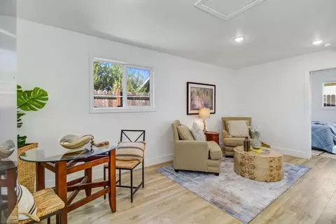 Living - 5643 Whitney Ave, Carmichael, CA 95608 photo 7 of 9