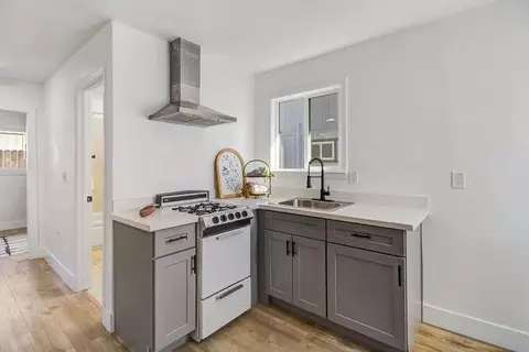 Kitchen - 5643 Whitney Ave, Carmichael, CA 95608 photo 10 of 11