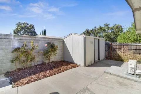 Exterior - 5643 Whitney Ave, Carmichael, CA 95608 photo 10 of 12